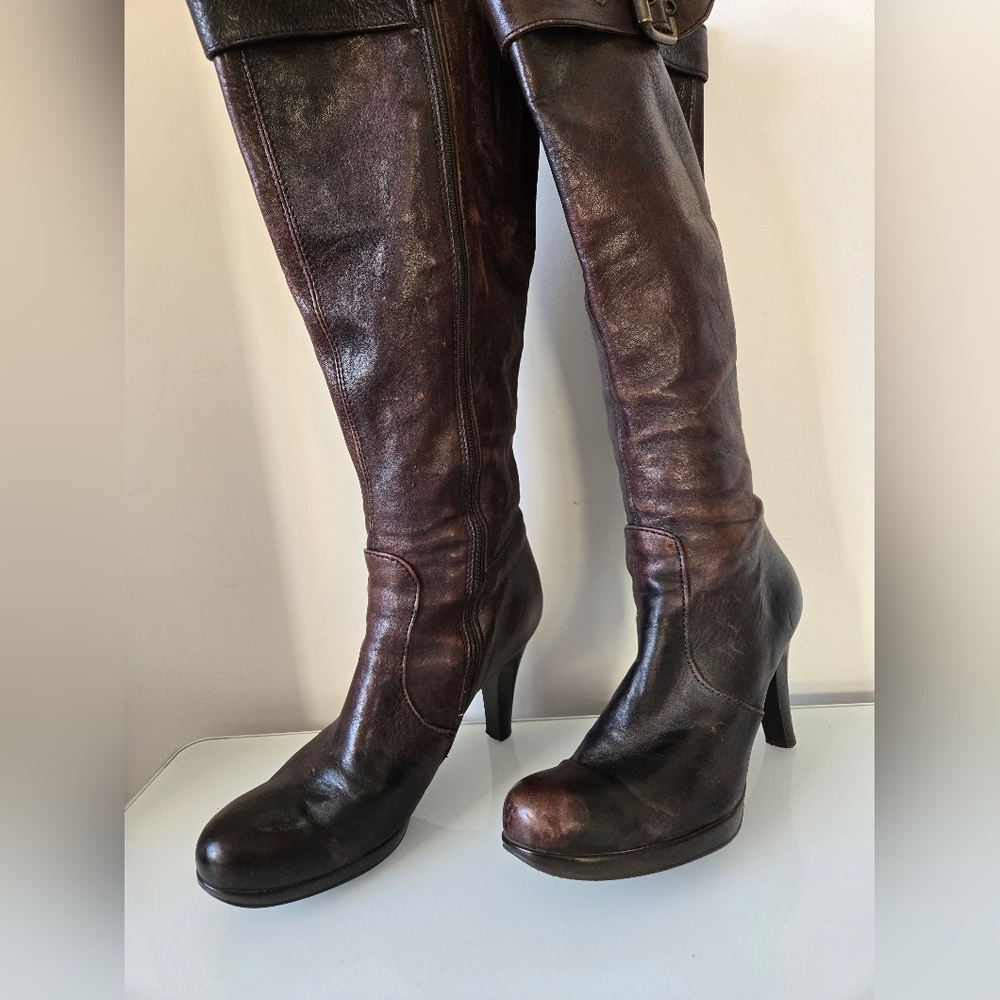 ARNOLD CHURGIN tall brown heeled leather boots. Size 39 (8-8.5) - Picture 5 of 15